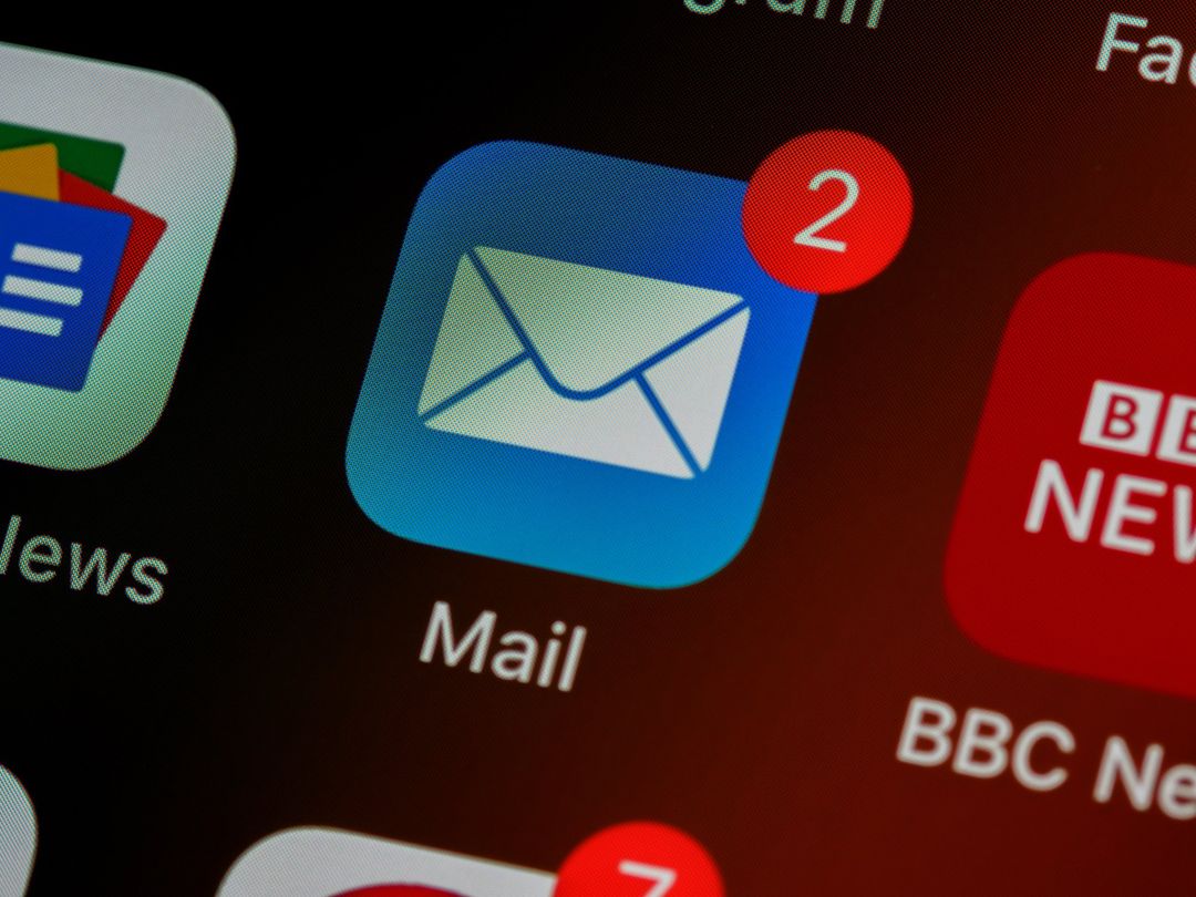 LOS 2 ERRORES PRINCIPALES QUE SE DEBEN EVITAR EN LA COMUNICACIÓN EMPRESARIAL –PROFESIONALIDAD DEL CORREO ELECTRÓNICO